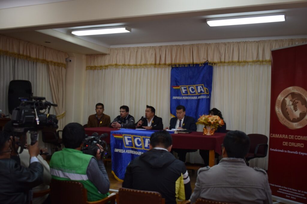 Se lanza la convocatoria al concurso «Dale un Nombre y logotipo al Tren Urbano de Oruro»
