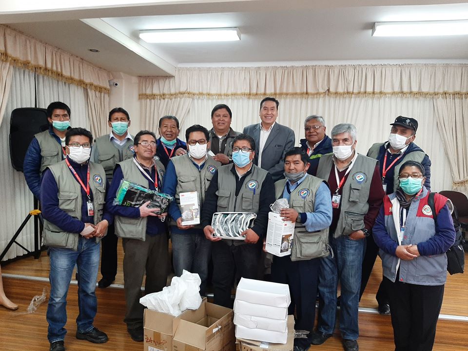 Cámara de Comercio en Oruro entregó insumos de bioseguridad al Sedes