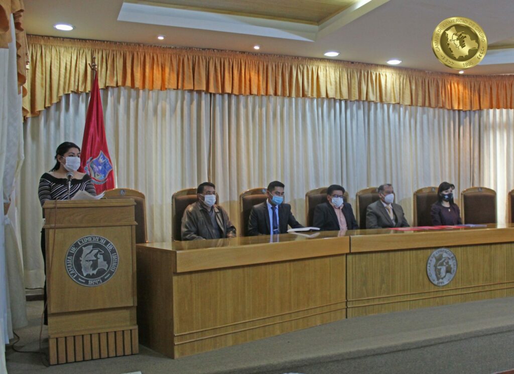 FIRMA CONVENIO DE COOPERACIÓN INTERINSTITUCIONALCÁMARA DE COMERCIO DE ORURO Y LA UNIVERSIDAD PRIVADA DOMINGO SAVIO