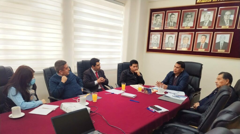 La Cámara de Comercio – Oruro, ya tiene conformado su estructura de comisiones, quienes trabajarán en beneficio de la Institución y sus Afiliados.