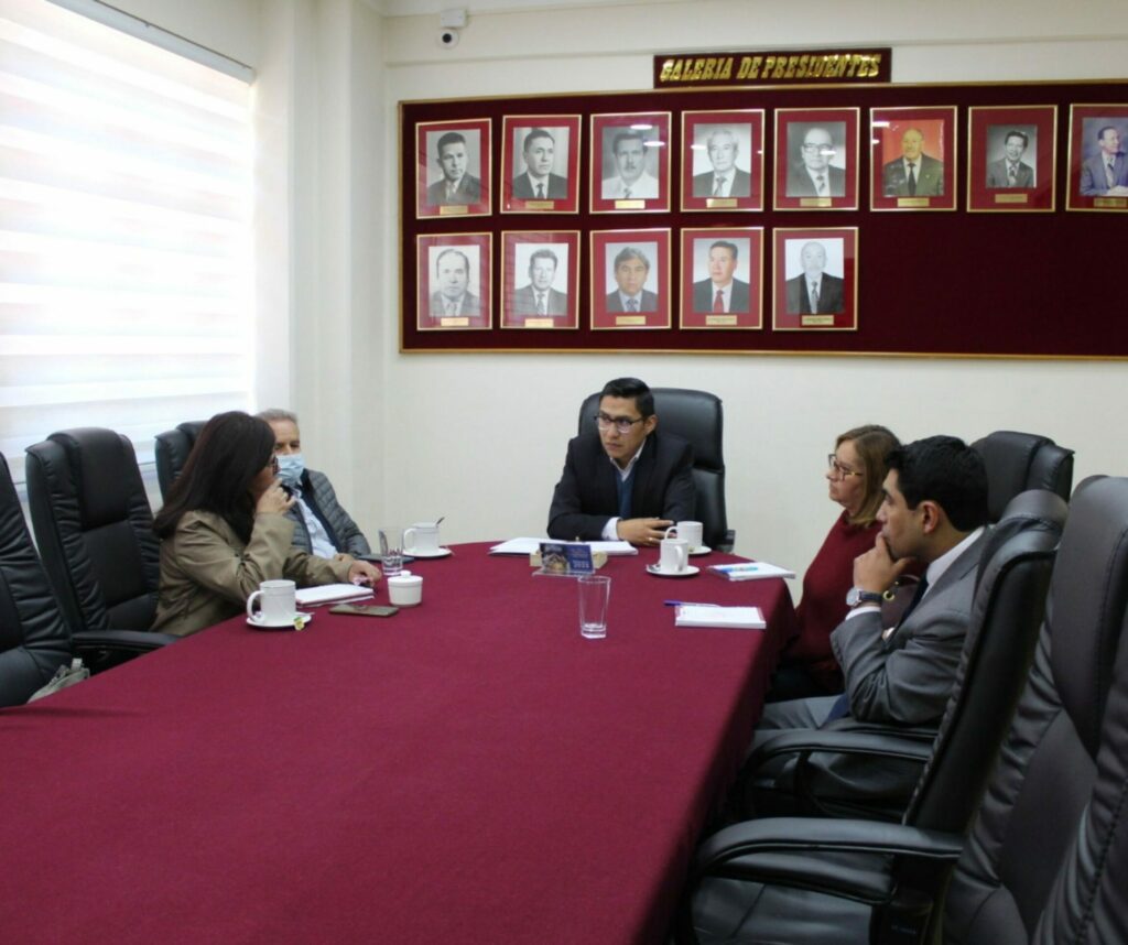 Comisión de Asuntos Económicos Tributarios Aduaneros y Jurídicos propone nueva Unidad de Servicios Legales de la Cámara de Comercio – Oruro.