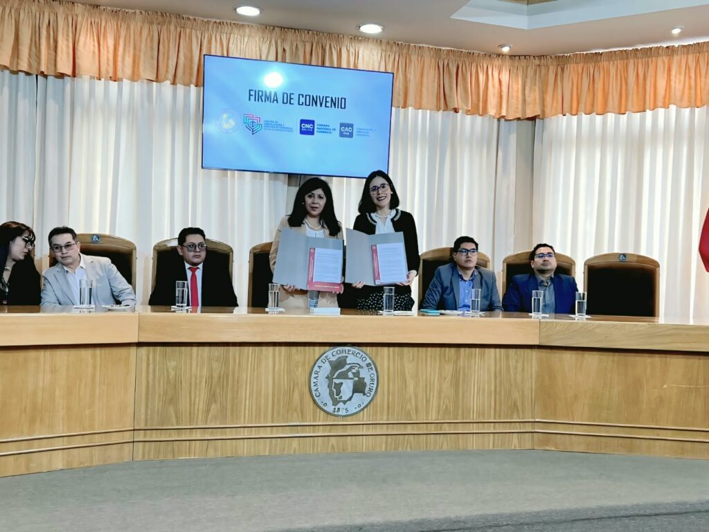 Cámara de Comercio de Oruro fortalece los mecanismos de conciliación y arbitraje con la firma de un convenio interinstitucional